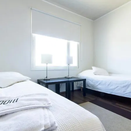 아파트 Spacious For 8 With Sauna