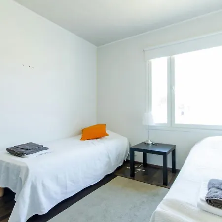 Spacious For 8 With Sauna * 凯拉瓦