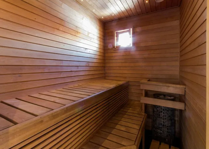 아파트 Spacious For 8 With Sauna